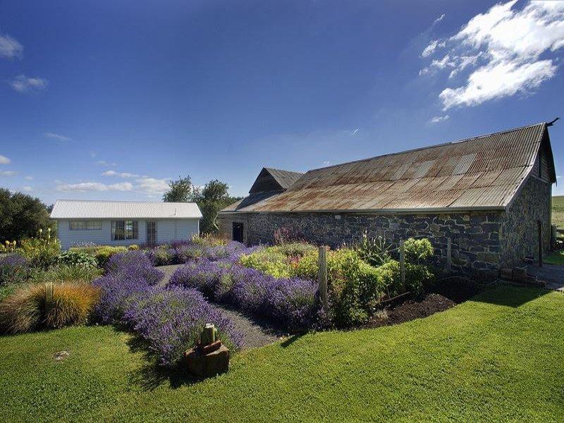Farm stay Robin Hoods Well Farm